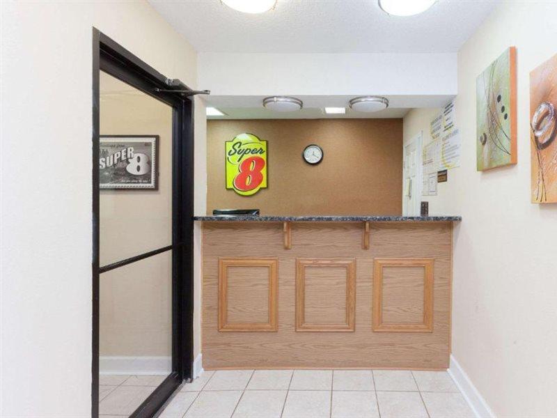Super 8 By Wyndham Decatur/Dntn/Atlanta Area Hotel Екстериор снимка